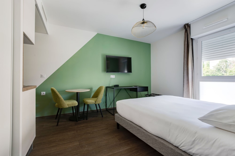 

Napoli - Massy - All Suites Massy Palaiseau