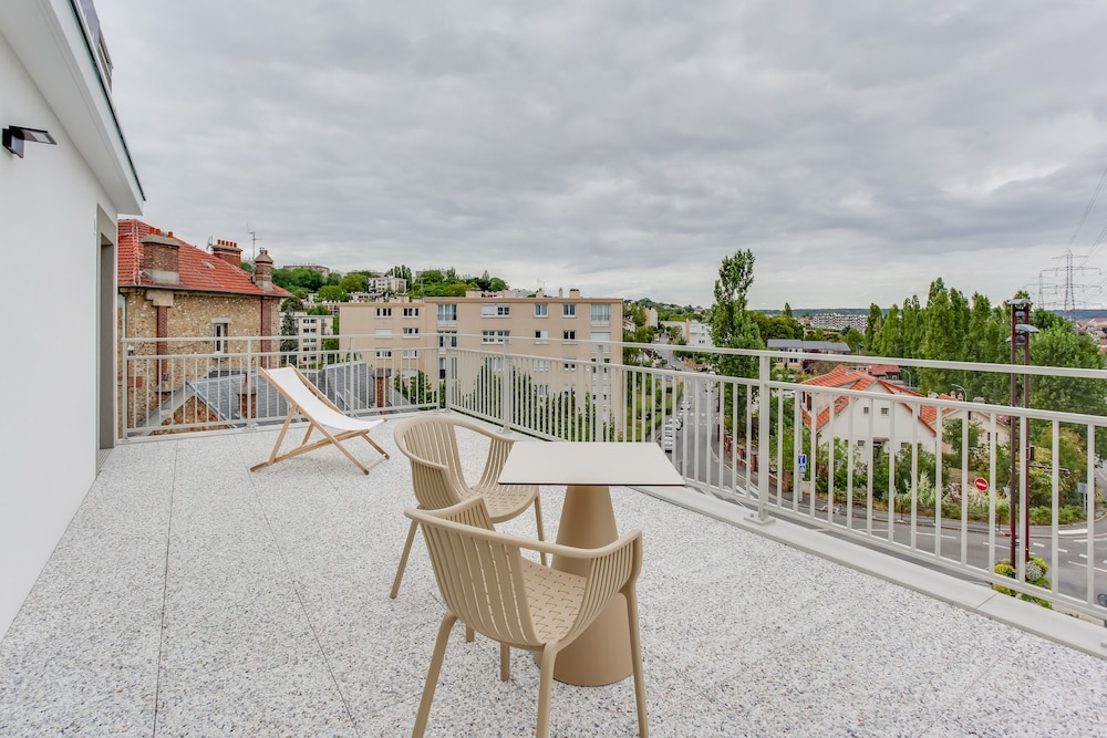 

Napoli - Épinay-sur-Orge - All Suites Massy Palaiseau