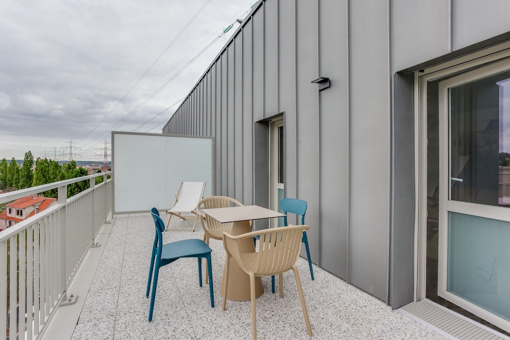 

Napoli - Massy - All Suites Massy Palaiseau
