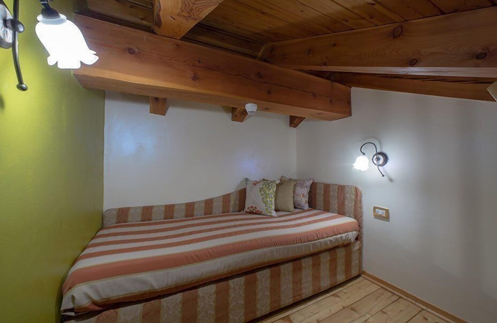 

Napoli - Saint-Pierre - Hotel Lo Fleyé