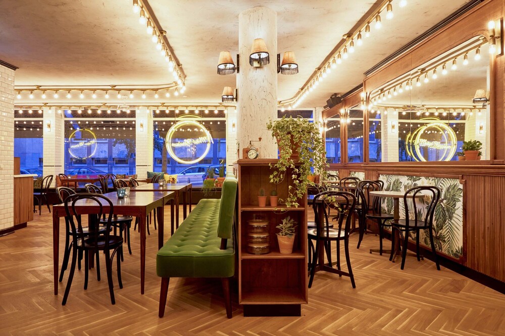 

Roma - Dusseldorf - Max Brown Hotel Midtown, part of Sircle Collection