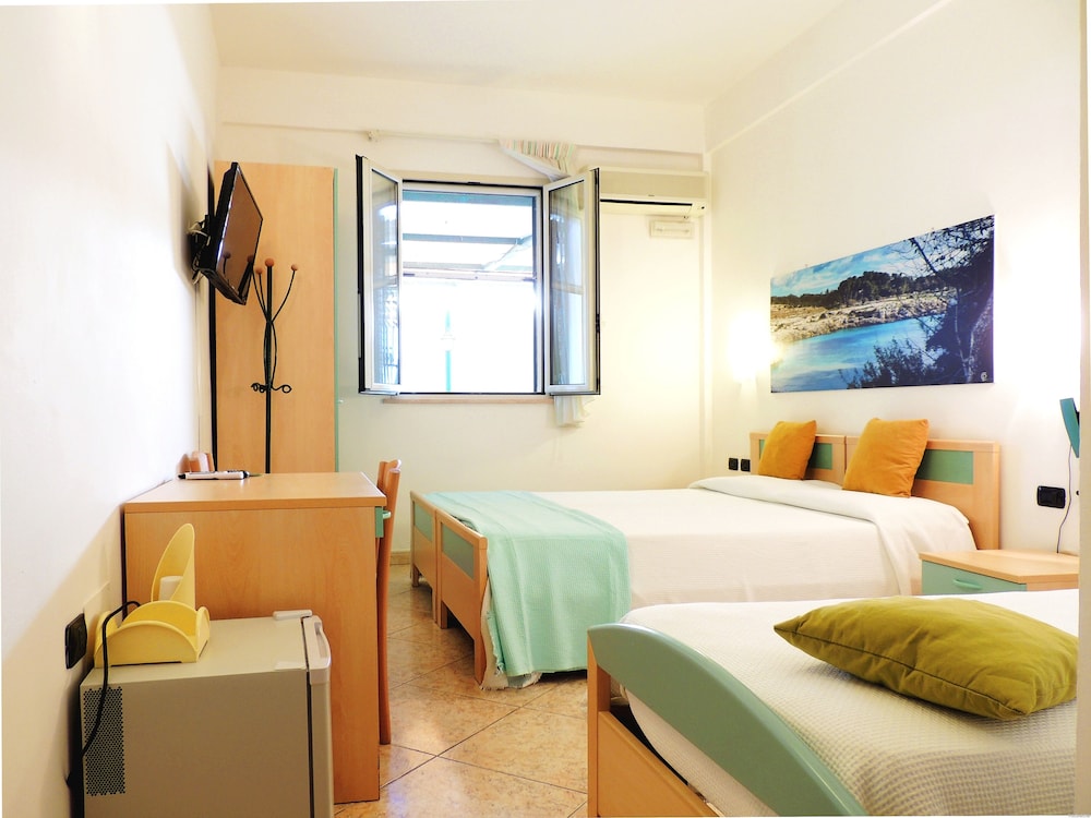 

Pisa - Santa Cesarea Terme - Hotel Porto Badisco