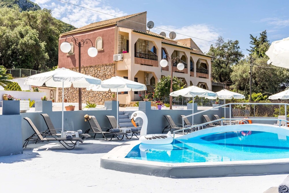 

Venezia - Moraḯtika - Loukia Luxury Apartments