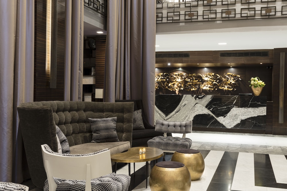 

Roma - Long Island City - Empire Hotel