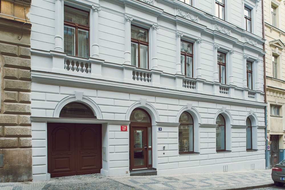 

Venezia - Horoměřice - Kings Residence