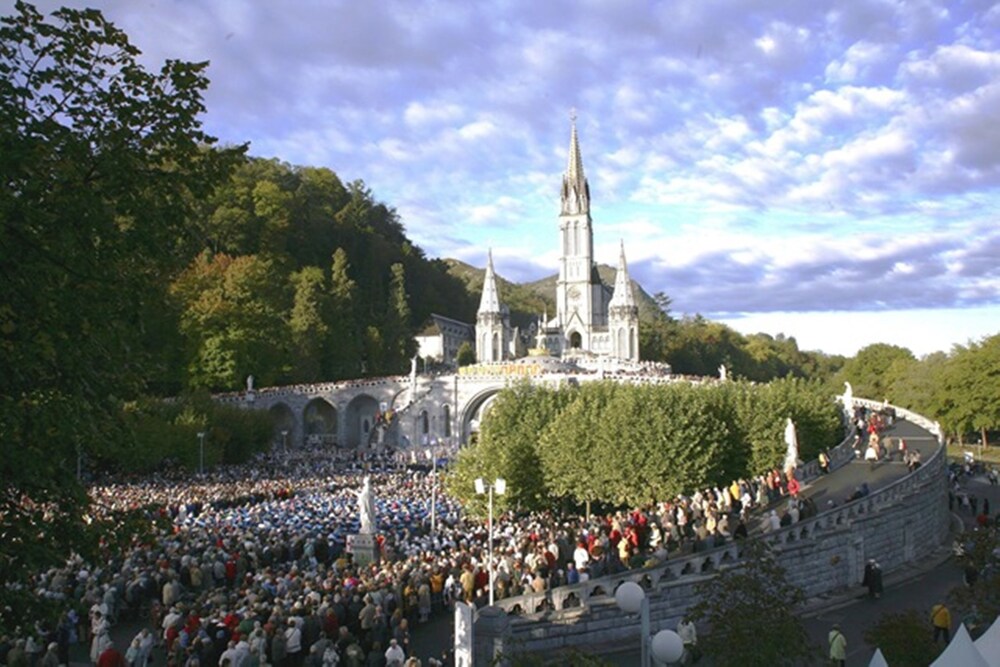 

Brindisi - Alti Pirenei - Hautes-Pyrénées, Francia - Hôtel Angelic