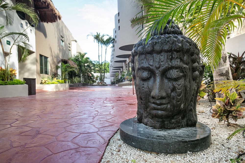 

Venezia - Xcaret - Casa Kaoba Hotel & Suites