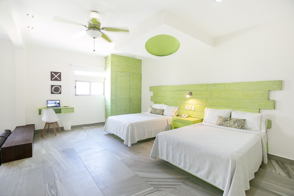

Roma - Puerto Aventuras - Casa Kaoba Hotel & Suites