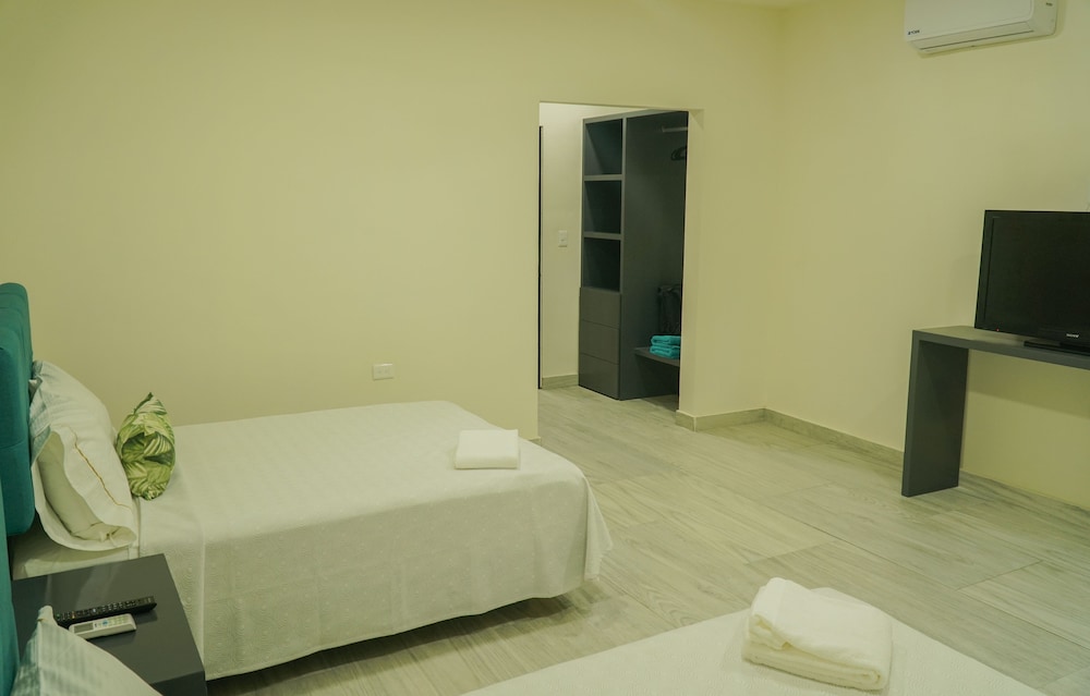 

Bologna - Playa del Carmen - Casa Kaoba Hotel & Suites