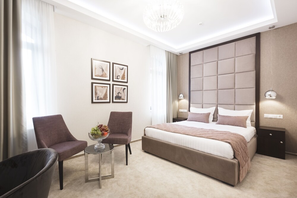 

Milano - Chişinău - Roxen Hotel&Spa
