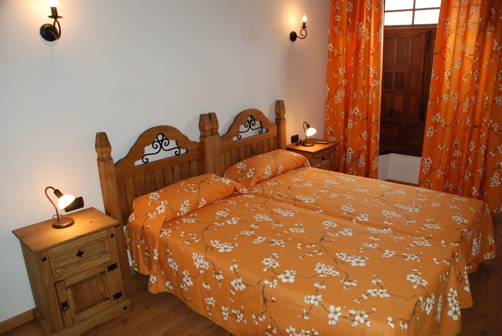 

Catania - Puerto de la Cruz - Hotel Rural Bentor