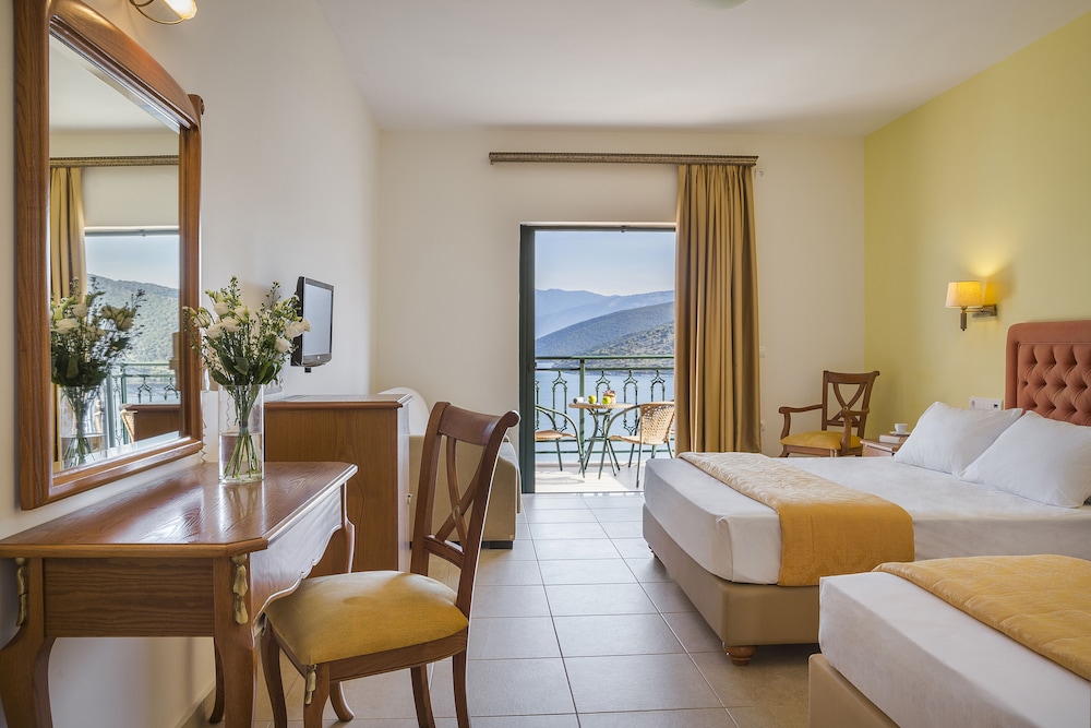 

Roma - Sami - Kefalonia Bay Palace