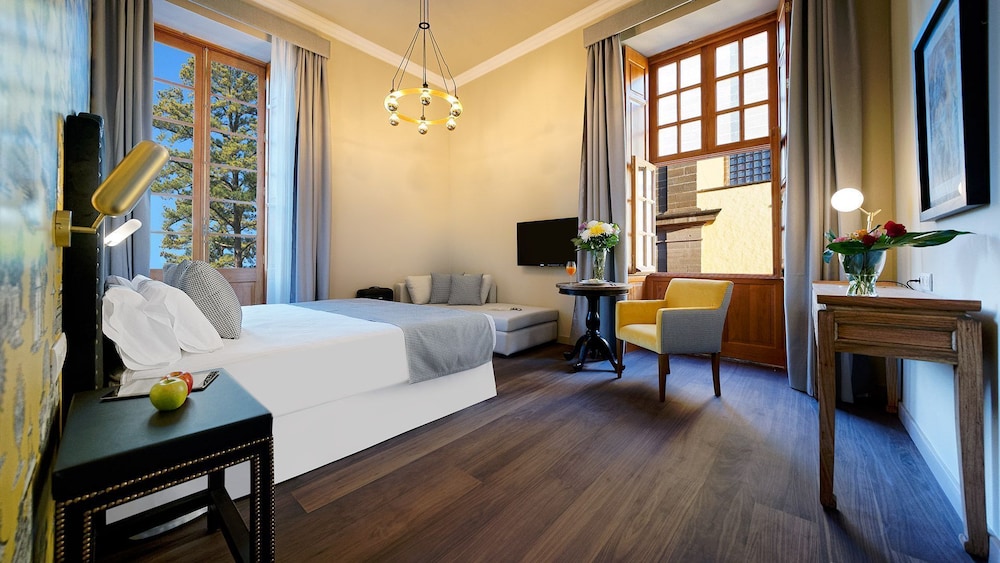

Firenze - Sardina - Hotel Emblemático Agáldar