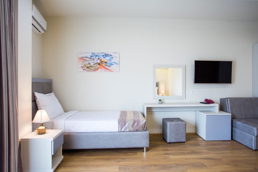 

Roma - Luštica - Hotel Olimpija plus