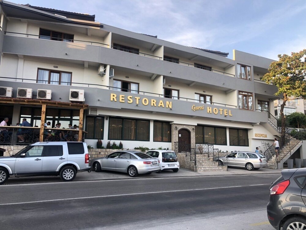 

Milano - Luštica - Hotel Olimpija plus