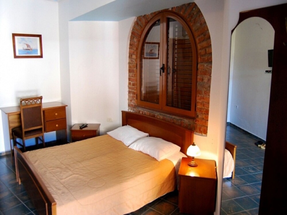 

Venezia - Ksamil - Hotel Livia