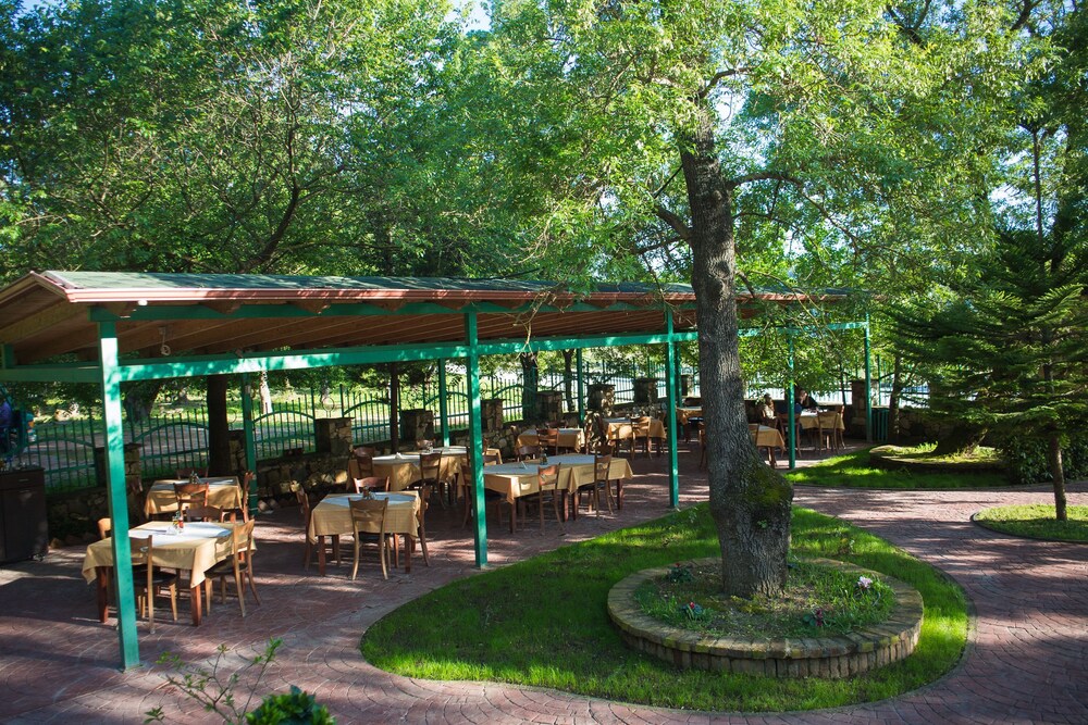 

Brindisi - Ksamil - Hotel Livia