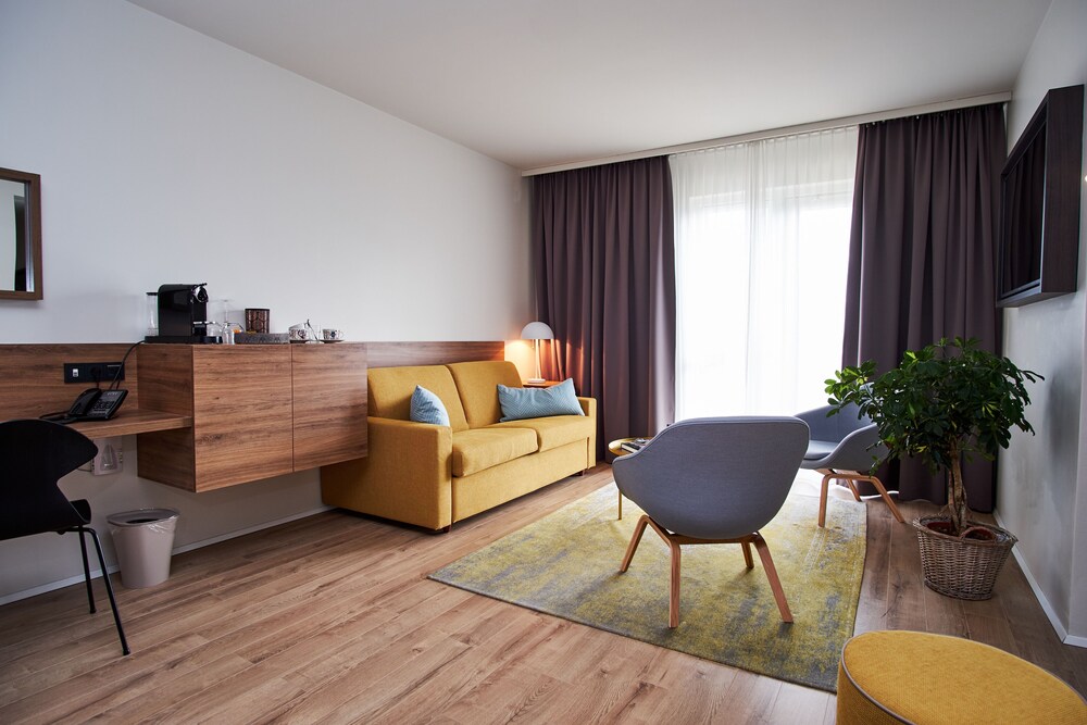 

Napoli - Reykjanes - Hotel Berg by Keflavik Airport