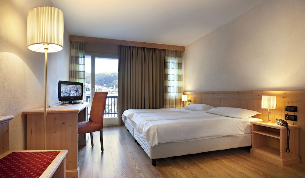 

Lamezia Terme - San Ciascian - TH Corvara - Greif Hotel
