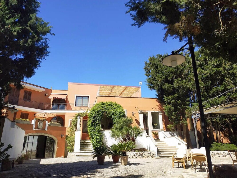

Milano - Castro di Lecce - Relais Casina Copini