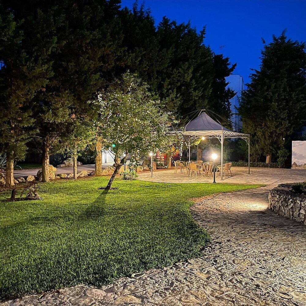 

Verona - Santa Cesarea Terme - Relais Casina Copini