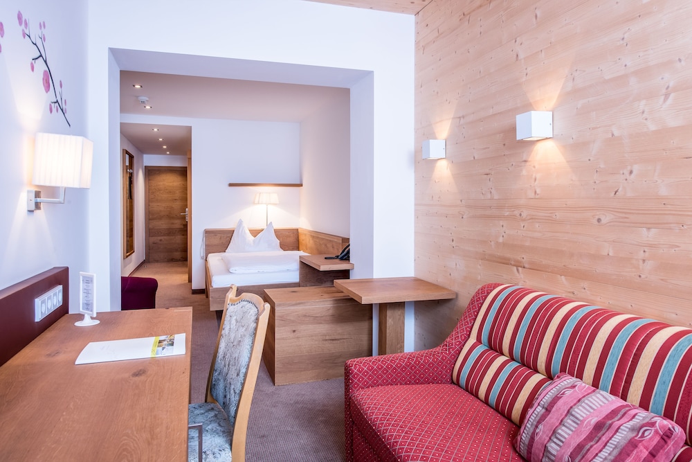 

Napoli - Saalbach - Hotel Leonhard