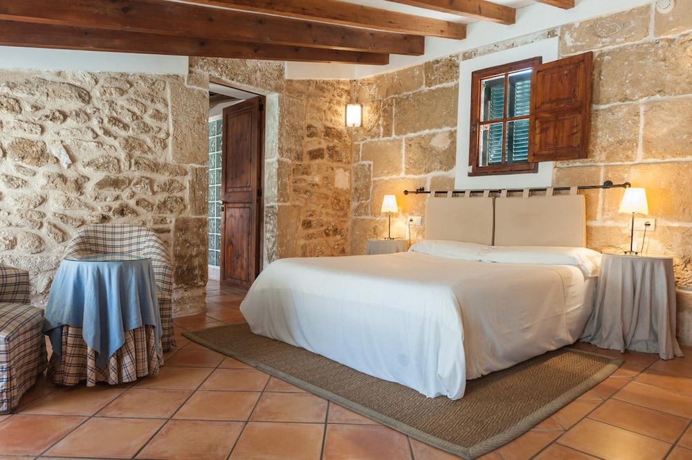 

Verona - Puerto De Alcudia, Mallorca - Hotel Can Simo