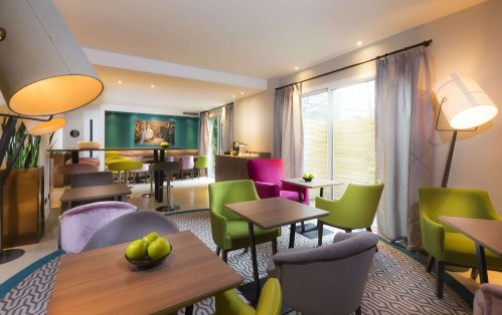 

Roma - Versailles - Hotel Acanthe - Boulogne Billancourt