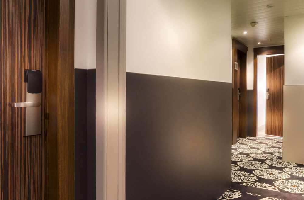 

Bologna - Versailles - Hotel Acanthe - Boulogne Billancourt