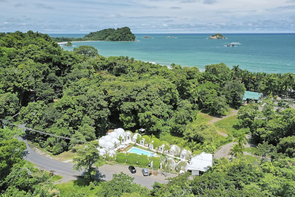 

Milano - Manuel Antonio - Igloo Beach Lodge