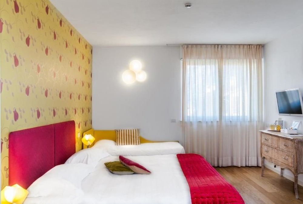 

Roma - Dubino - Spluga Sosta & Hotel