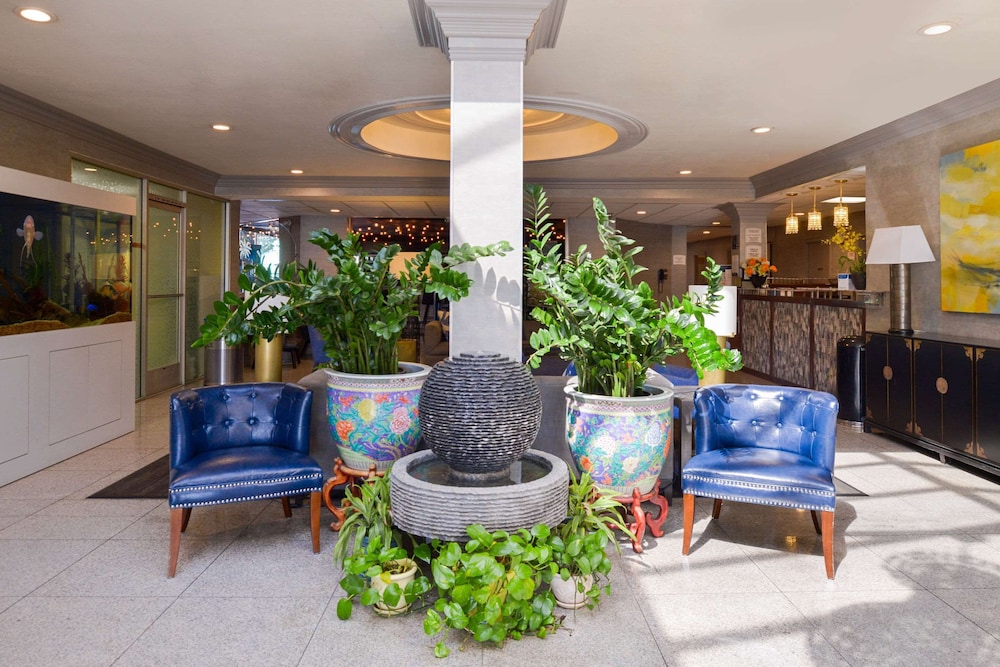 

Milano - Commerce (CA) - Quality Inn & Suites Montebello - Los Angeles