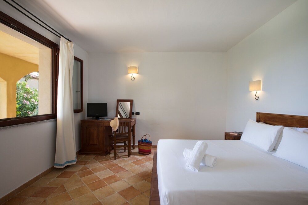 

Milano - Bari Sardo - Cala Luas Resort