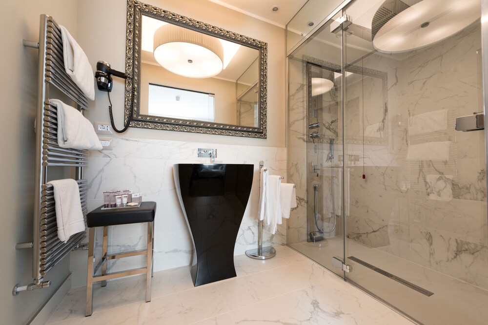 

Lamezia Terme - Verona - DB Hotel Verona Airport and Congress