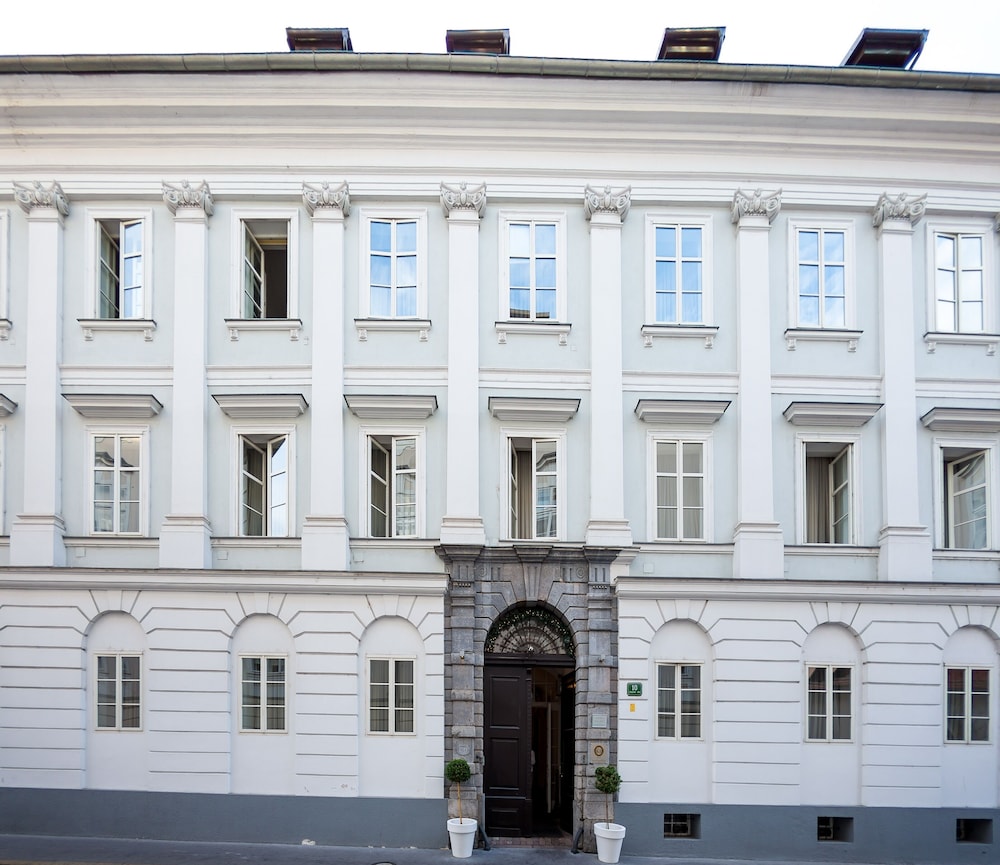 

Roma - Lubiana - Antiq Palace - Historic Hotels of Europe