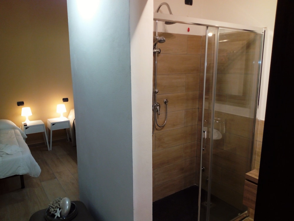 

Milano - Noto Marina - Hotel Calabernardo Noto Marina