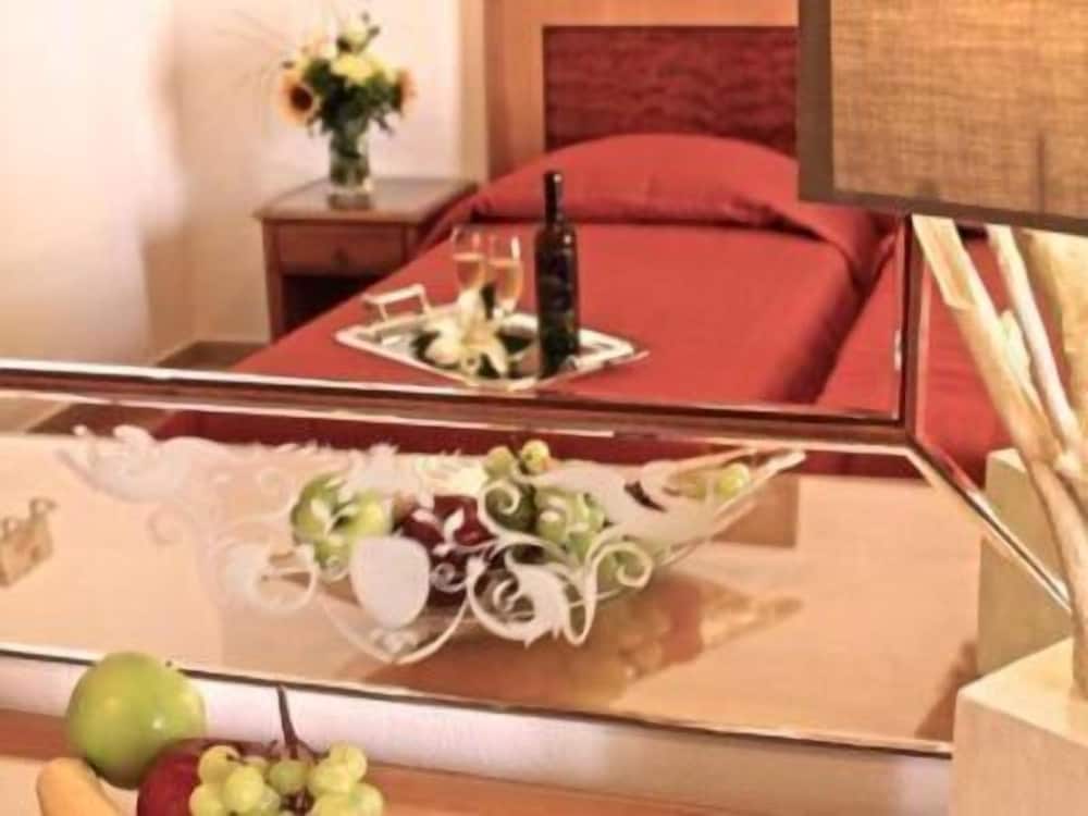 

Milano - Super Paradise Beach - Hotel Anatolia