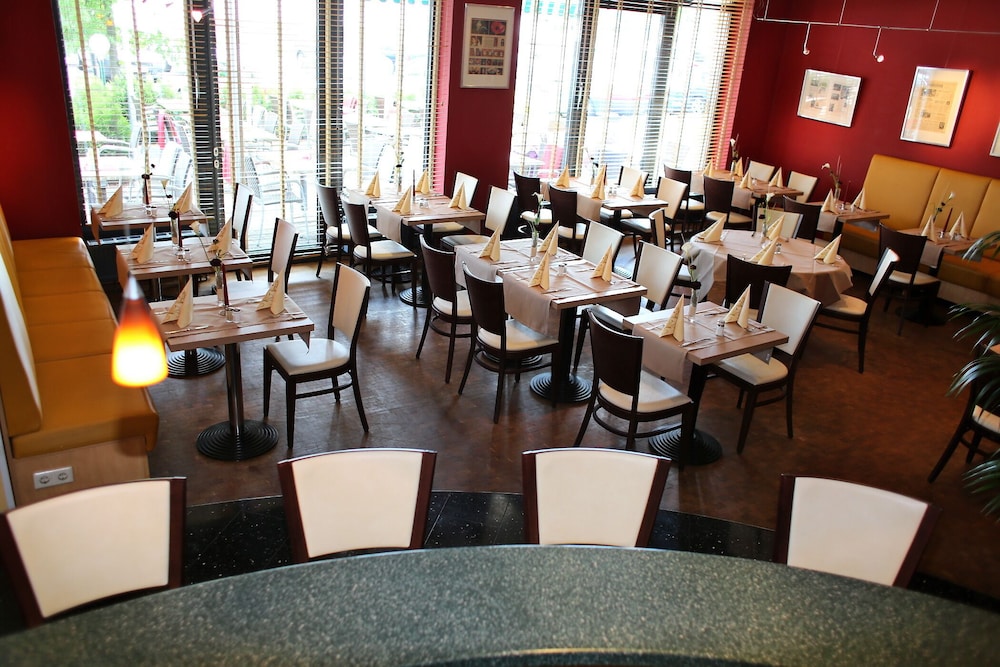 

Verona - Potsdam - Hotel Ascot Bristol