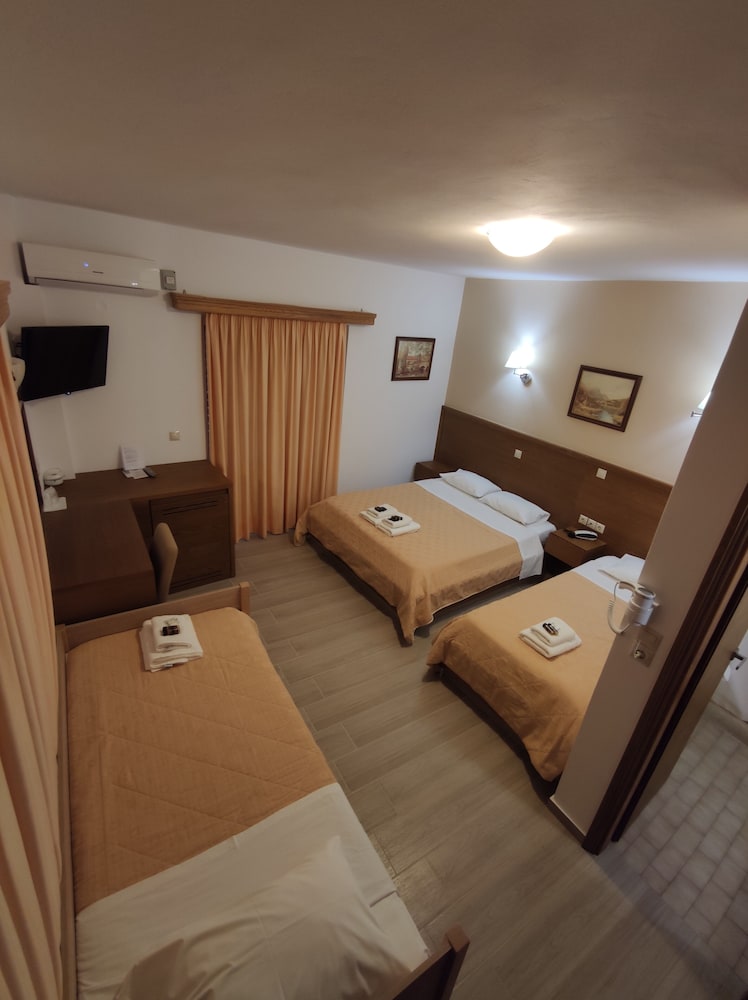

Milano - Monemvasia - Filoxenia Hotel Monemvasia