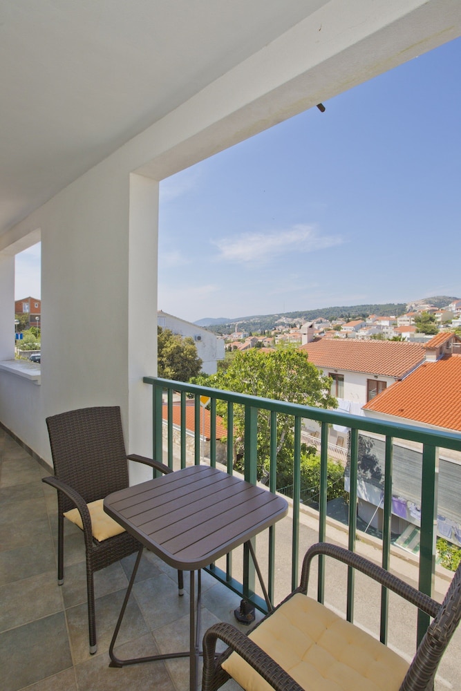 

Roma - Hvar, Lesina - Villa Softic