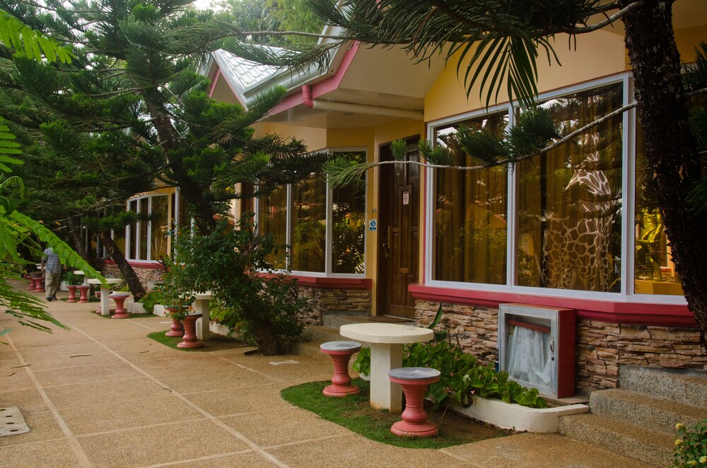 

Milano - Puerto Princesa - Deep Forest Garden Hotel