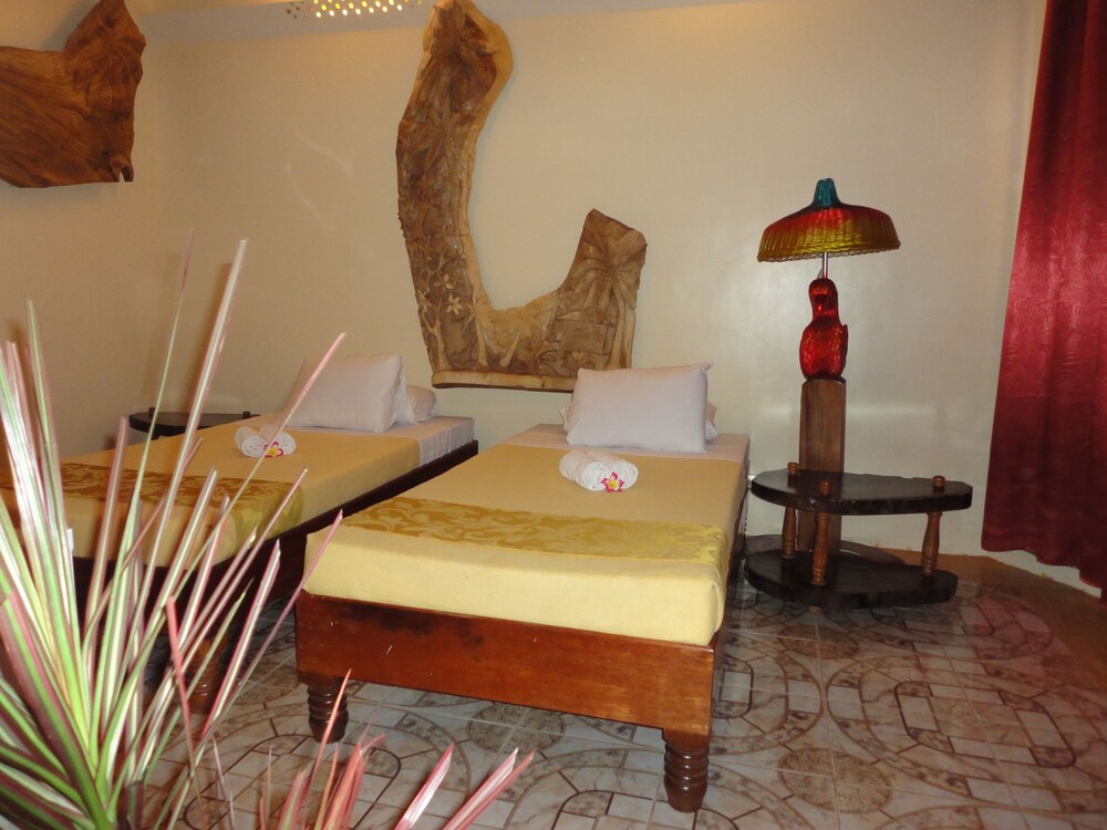 

Milano - Puerto Princesa - Deep Forest Garden Hotel