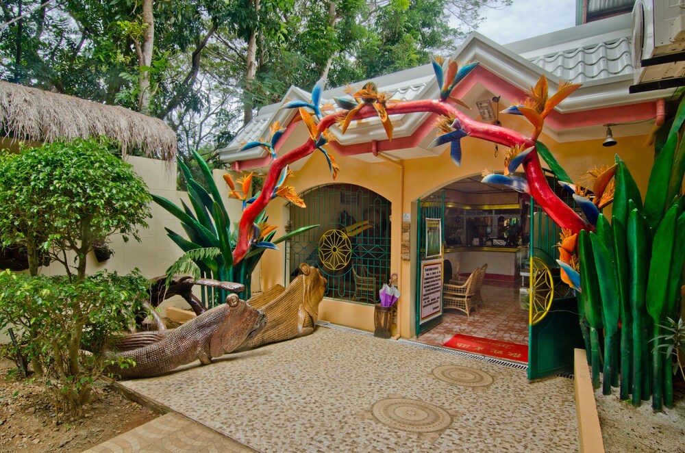 

Roma - Puerto Princesa - Deep Forest Garden Hotel
