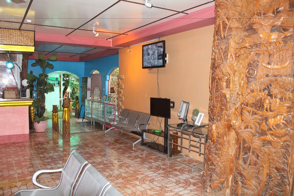 

Roma - Puerto Princesa - Deep Forest Garden Hotel