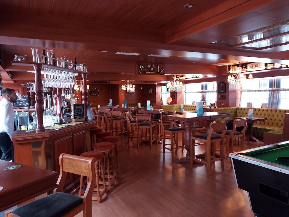 

Milano - Paradise Bay - Pebbles Resort