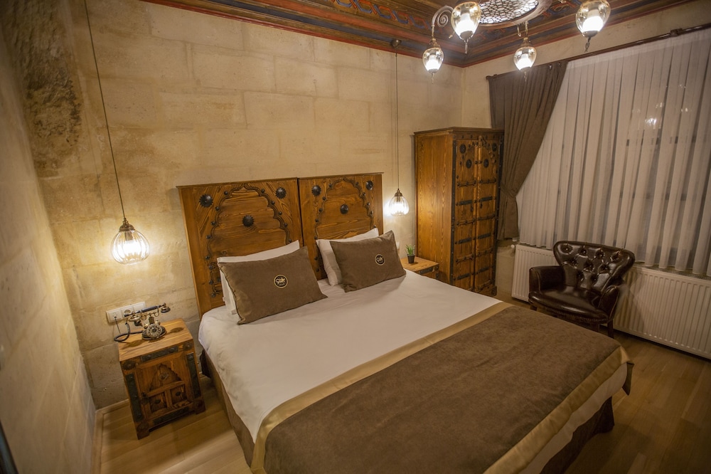 

Genova - Ayvalı - Sinasos Star Hotel