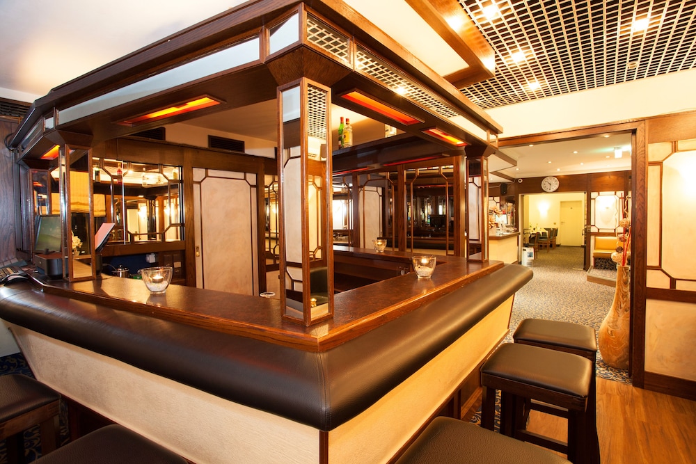 

Roma - Dusseldorf - Sure Hotel by Best Western Ambassador Duesseldorf