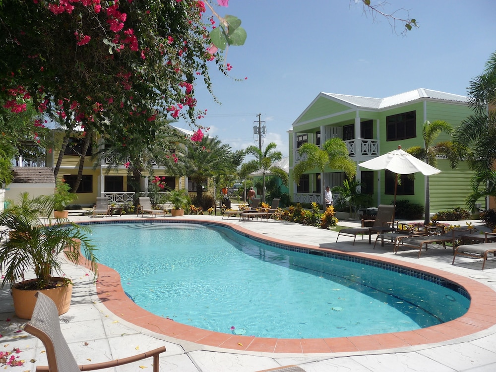 

Roma - St. John's - Buccaneer Beach Club