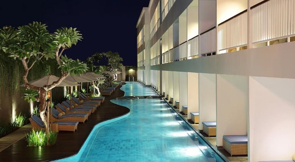 

Palermo - Kuta - Bali - Ossotel Legian