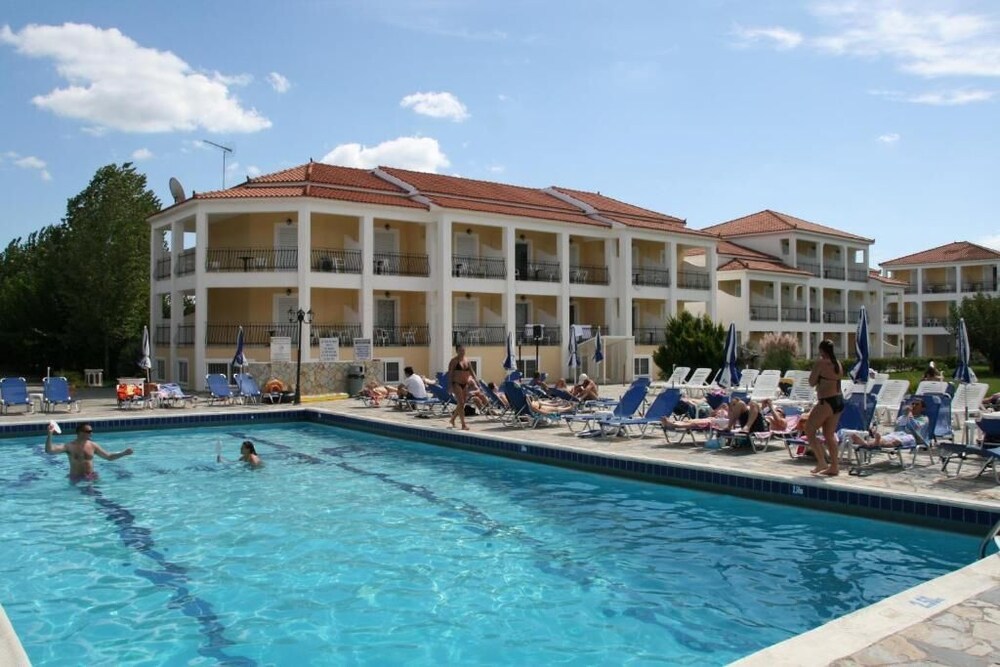 

Milano - Laganas - Village Inn Studios & Family Apartments